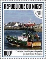 Colnect-6005-612-Trawler-in-the-fishing-port-of-Guilvinec-Brittany.jpg