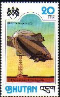 Colnect-1795-818-LZ-3-Zeppelin-docking-1907.jpg