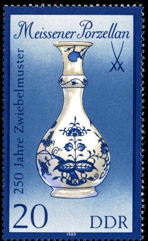 Colnect-1983-915-Vase-1908.jpg