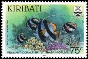 Colnect-2827-040-Pennant-Coralfish-Heniochus-acuminatus.jpg