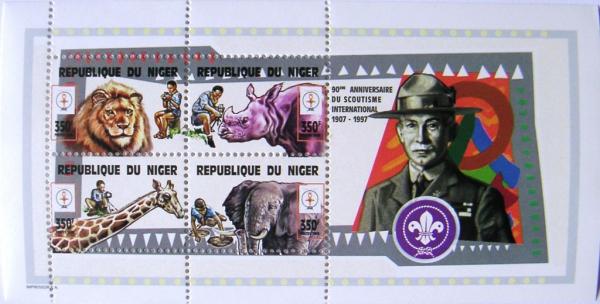 Colnect-543-306-Bloc-Of-4-With-Baden-Powell.jpg