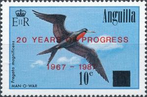 Colnect-1910-415-Magnificent-Frigatebird-Fregata-magnificens.jpg