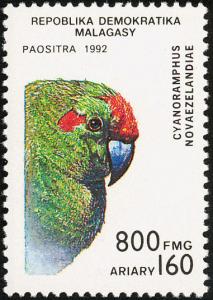 Colnect-1458-222-Red-crowned-Parakeet-Cyanoramphus-novaezelandiae.jpg