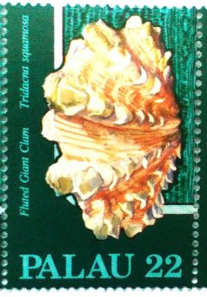 Colnect-5880-123-Fluted-Giant-Clam.jpg