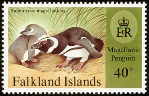 Colnect-1674-597-Magellanic-Penguin-Spheniscus-magellanicus.jpg