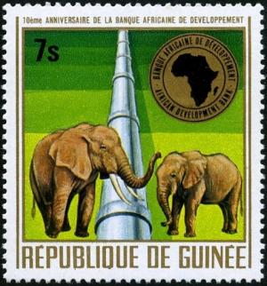 Colnect-2571-785-African-Elephant-Loxodonta-africana-Pipeline.jpg