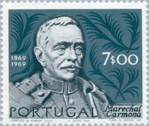 Colnect-172-124-President-Oscar-Antonio-de-Fragoso-Carmona-1869-1951.jpg