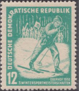 Colnect-1976-077-Cross-country-skiers.jpg