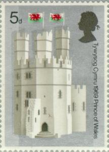 Colnect-121-787-Queen-Eleanor--s-Gate-Caernarvon-Castle.jpg