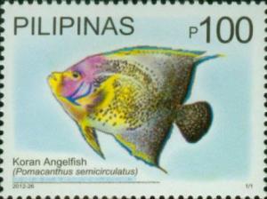Colnect-2914-143-Koran-Angelfish-Pomacanthus-semicirculatus.jpg