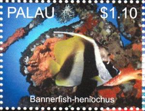 Colnect-4910-105-Bannerfish-Heniochus-acuminatus.jpg