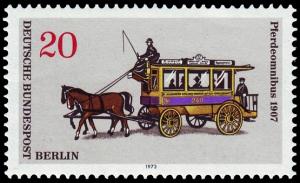 Omnibus%2C_Berlin_1907_%28timbre_Berlin_Ouest%29.jpg