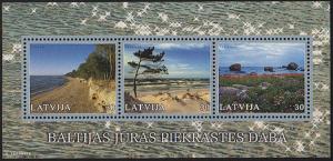 20010915_90sant_Latvia_Postage_Stamp.jpg