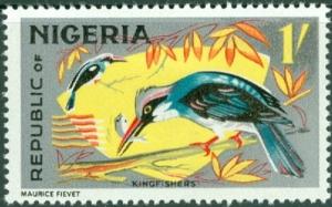 Colnect-4120-391-Blue-breasted-Kingfisher-Halcyon-malimbica.jpg