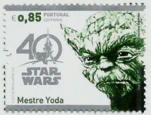 Colnect-4369-031-Mestre-Yoda.jpg