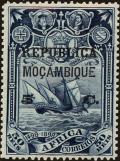 Colnect-4564-023-Fleet-of-Vasco-da-Gama-on-the-run---on-Africa-stamp.jpg
