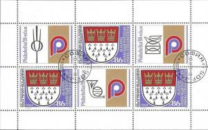 Colnect-1814-146-Mini-Sheet-with-3x-No-3935-and-3-Decoration-Fields.jpg