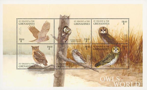 Colnect-860-648-Owls.jpg