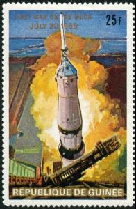 Colnect-2849-912-Apollo-Launch.jpg